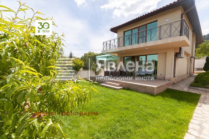 Продава КЪЩА, гр. Варна, м-т Долна Трака, снимка 2 - Къщи - 53026409