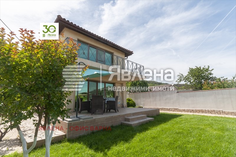 Продава КЪЩА, гр. Варна, м-т Долна Трака, снимка 17 - Къщи - 53026409