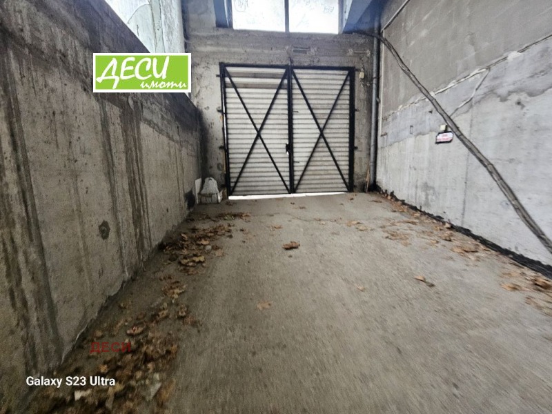 Продава ГАРАЖ, ПАРКОМЯСТО, гр. Русе, Родина 2, снимка 2 - Гаражи и паркоместа - 52691563