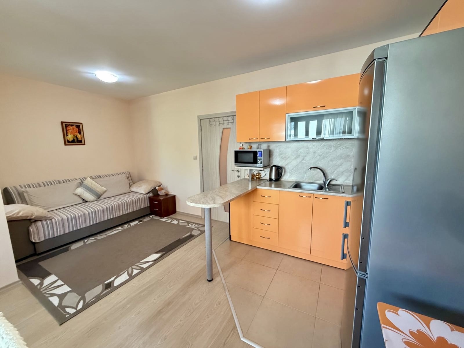 Продава 2-СТАЕН, гр. Бургас, Сарафово, снимка 3 - Апартаменти - 56077177