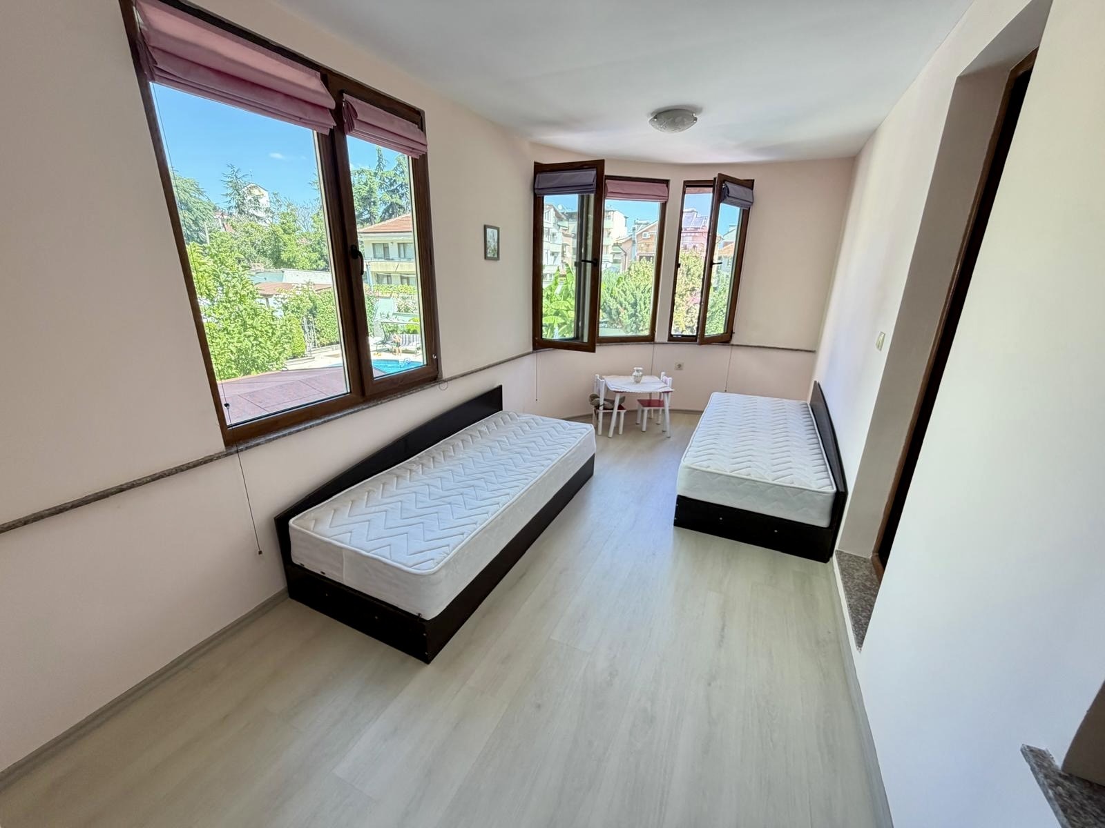 Продава 2-СТАЕН, гр. Бургас, Сарафово, снимка 9 - Апартаменти - 56077177
