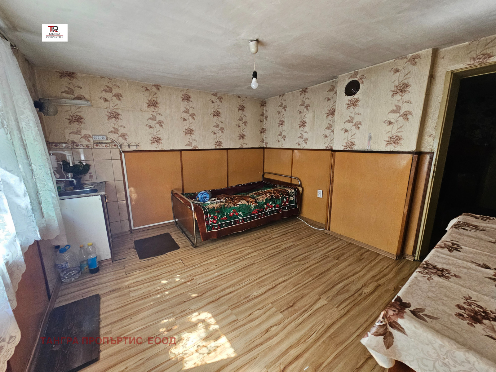 Продава КЪЩА, гр. Радомир, област Перник, снимка 13 - Къщи - 54740593
