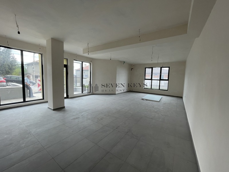 Продава МАГАЗИН в град Варна, Виница - 110 кв.м / 232 512 € » 454 753.94 лв., СЕДЕМ КЛЮЧА НЕДВИЖИМИ ИМОТИ
