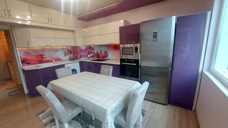 Продава 3-СТАЕН, гр. Хасково, Училищни