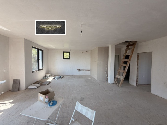 Продава КЪЩА, гр. София, Горна баня, снимка 14 - Къщи - 55646045