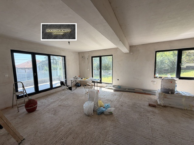 Продава КЪЩА, гр. София, Горна баня, снимка 8 - Къщи - 55646045
