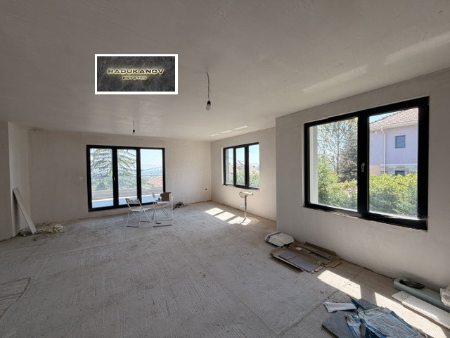 Продава КЪЩА, гр. София, Горна баня, снимка 11 - Къщи - 55646045