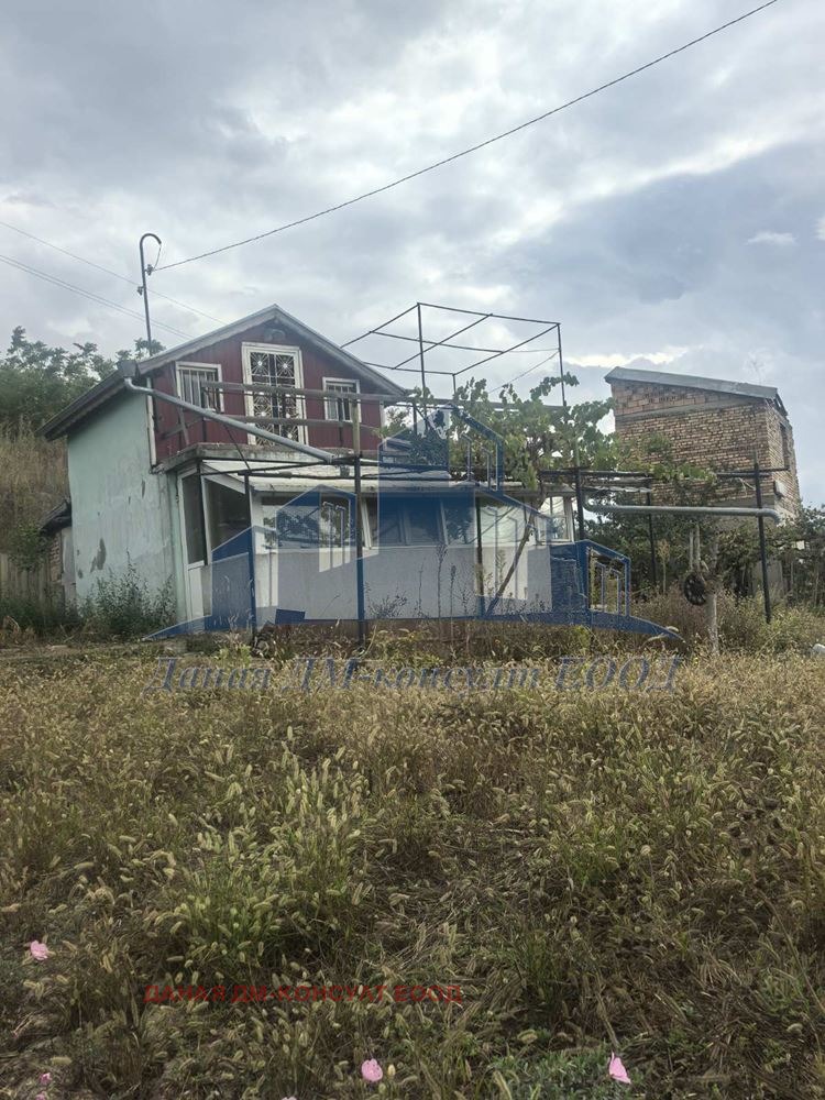 Продава ВИЛА, с. Дибич, област Шумен, снимка 13 - Вили - 56229498
