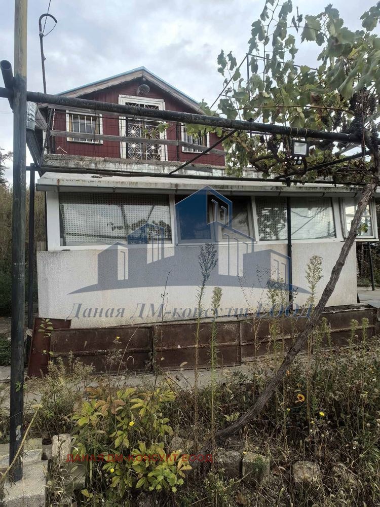 Продава ВИЛА, с. Дибич, област Шумен