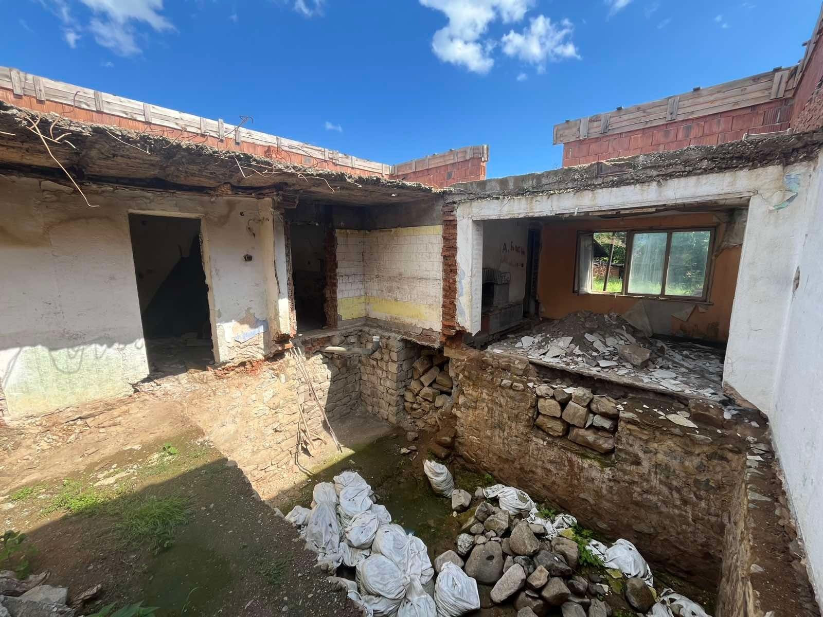 Продава КЪЩА, гр. Златица, област София област, снимка 6 - Къщи - 54945523
