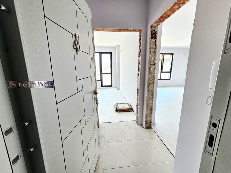 Продава 2-СТАЕН в град Варна, Левски 1 - 67 кв.м / 155 400 € » 303 935.98 лв., АГЕНЦИЯ СТЕФАНОВ ИНВЕСТ