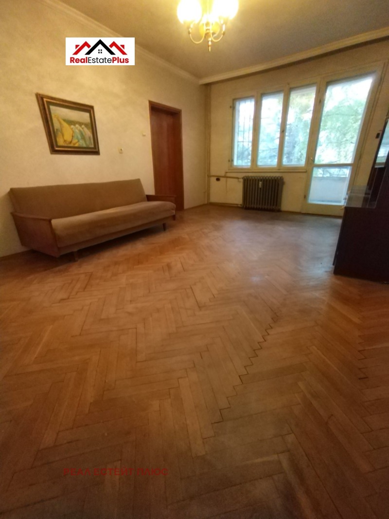 Продава МНОГОСТАЕН, гр. Плевен, Идеален център, снимка 3 - Апартаменти - 53201996