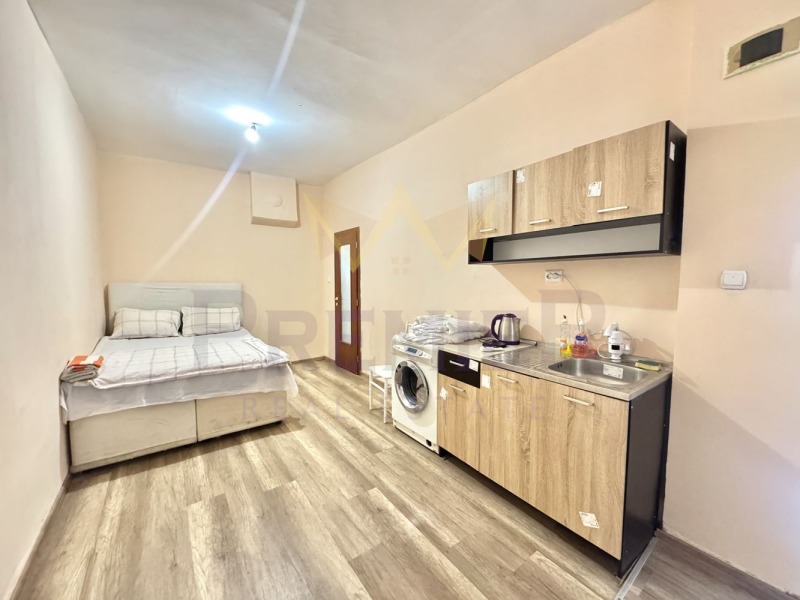 Продава КЪЩА, град Варна, Лятно кино Тракия • 410000 € • 31768962 — Holmes.bg