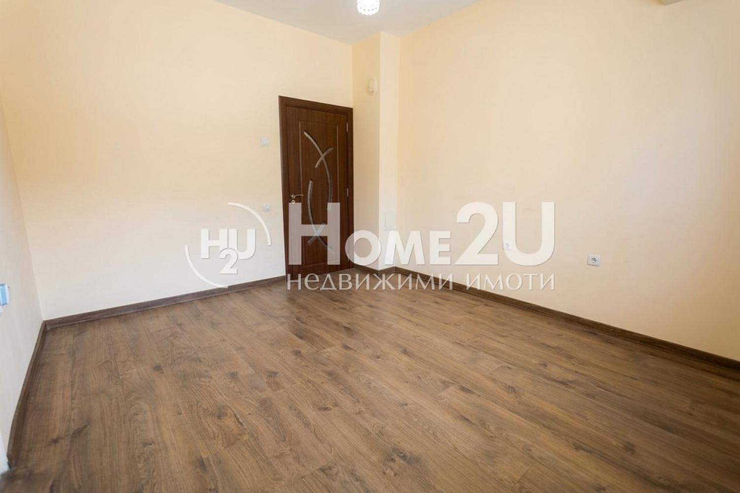 Продава 3-СТАЕН, гр. Варна, Лятно кино Тракия