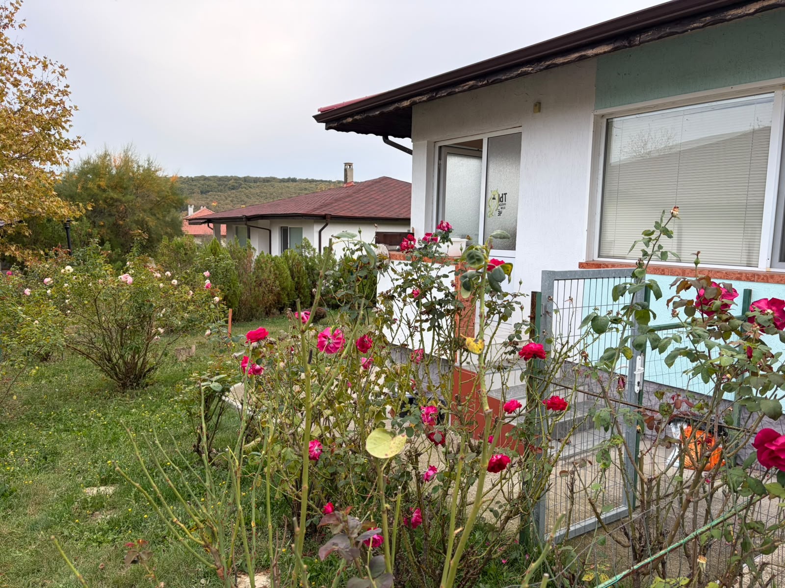 Продава КЪЩА, с. Юнец, област Варна, снимка 17 - Къщи - 56532278