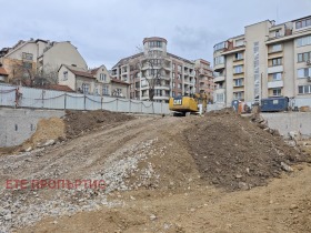 3-стаен град София, Банишора 16
