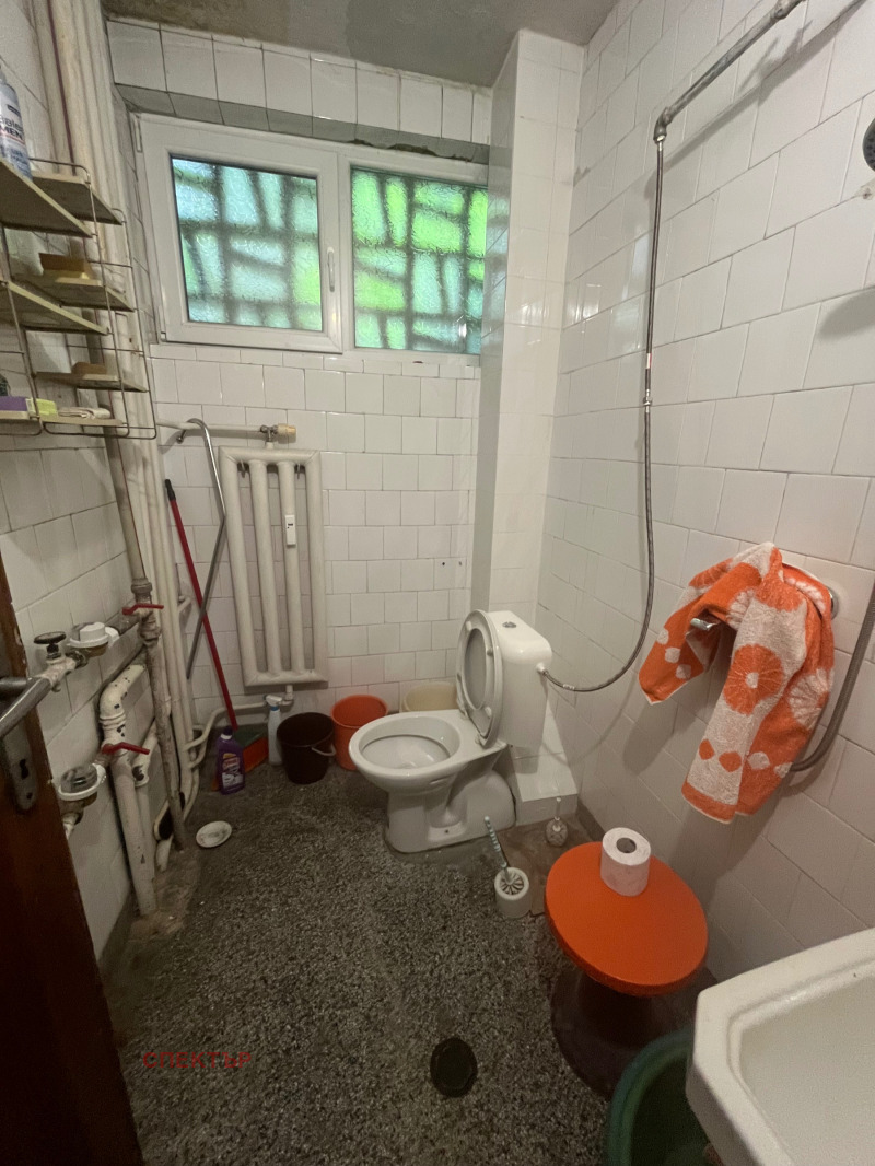 Продава  3-стаен град Перник , Център , 85 кв.м | 68443460 - изображение [4]