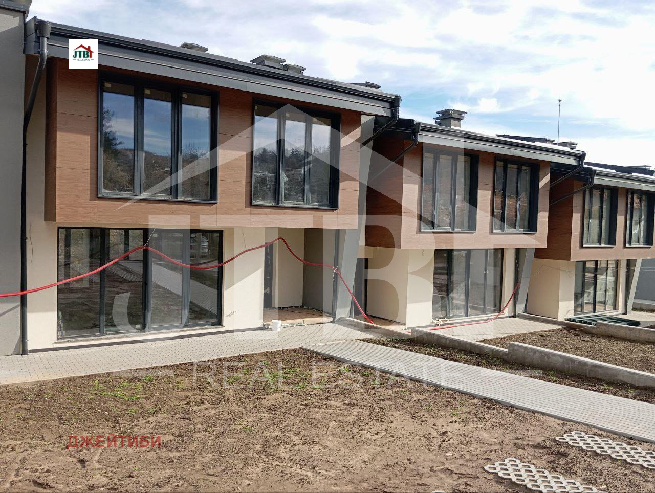 Продава КЪЩА, гр. София, с. Панчарево, снимка 2 - Къщи - 53616771