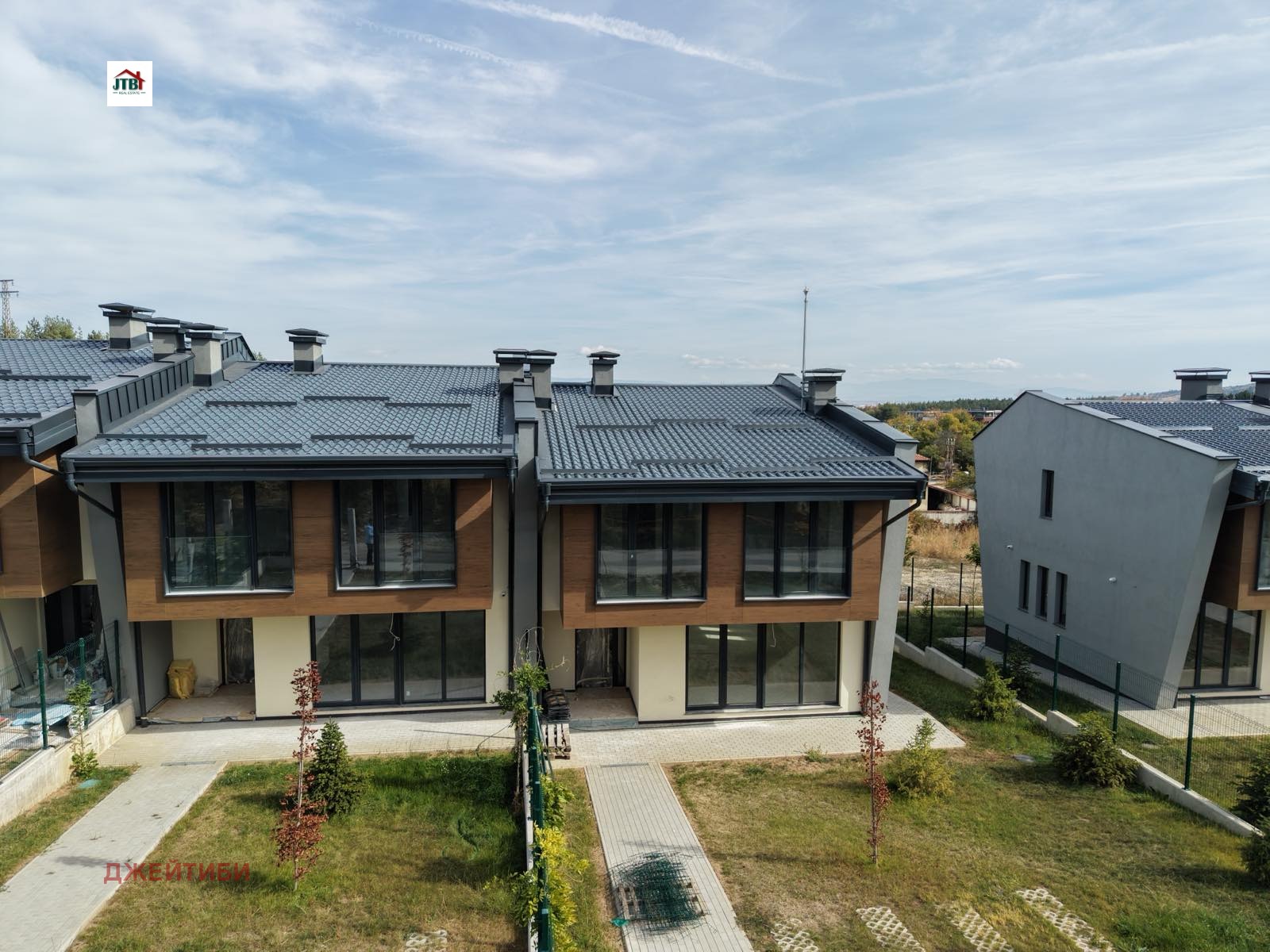 Продава КЪЩА, гр. София, с. Панчарево, снимка 2 - Къщи - 53616771