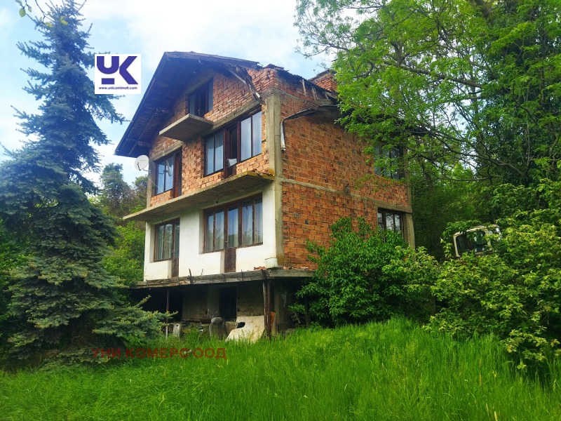 Продава КЪЩА в област София, с. Гурмазово - 165 кв.м / 280 000 € » 547 632.40 лв., УНИ КОМЕРС ООД