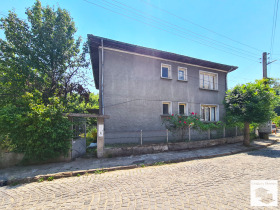 Casa Triavna, regione Gabrovo