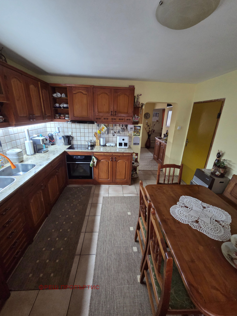 Продава КЪЩА, с. Априлово, област София област, снимка 3 - Къщи - 53126671