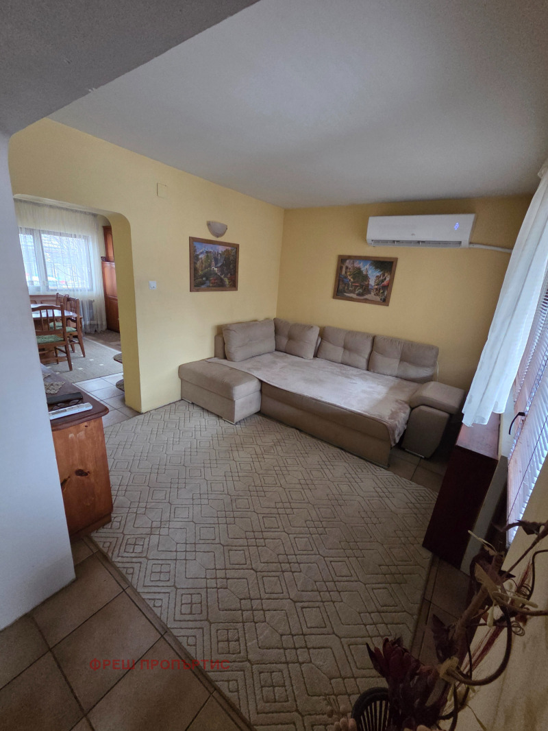 Продава КЪЩА, с. Априлово, област София област, снимка 5 - Къщи - 53126671