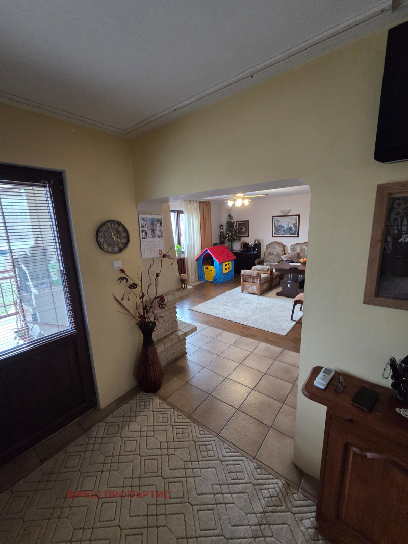 Продава КЪЩА, с. Априлово, област София област, снимка 4 - Къщи - 53126671