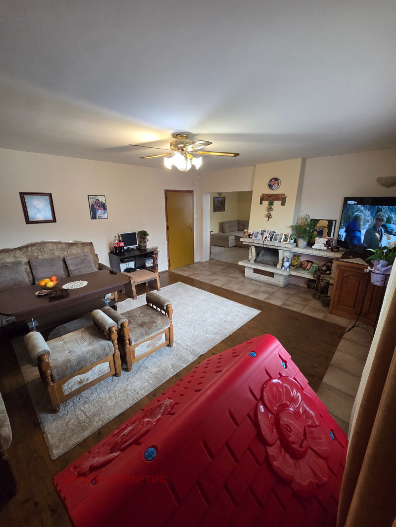 Продава КЪЩА, с. Априлово, област София област, снимка 6 - Къщи - 53126671