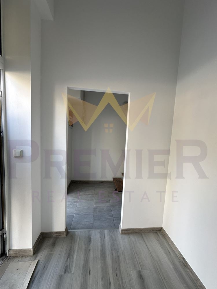 Продава ЗАВЕДЕНИЕ, гр. Варна, Център, снимка 3 - Заведения - 52809899