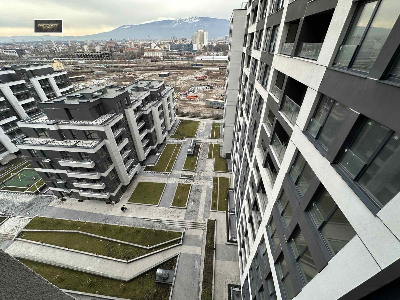 Продава 2-СТАЕН, гр. София, Сердика