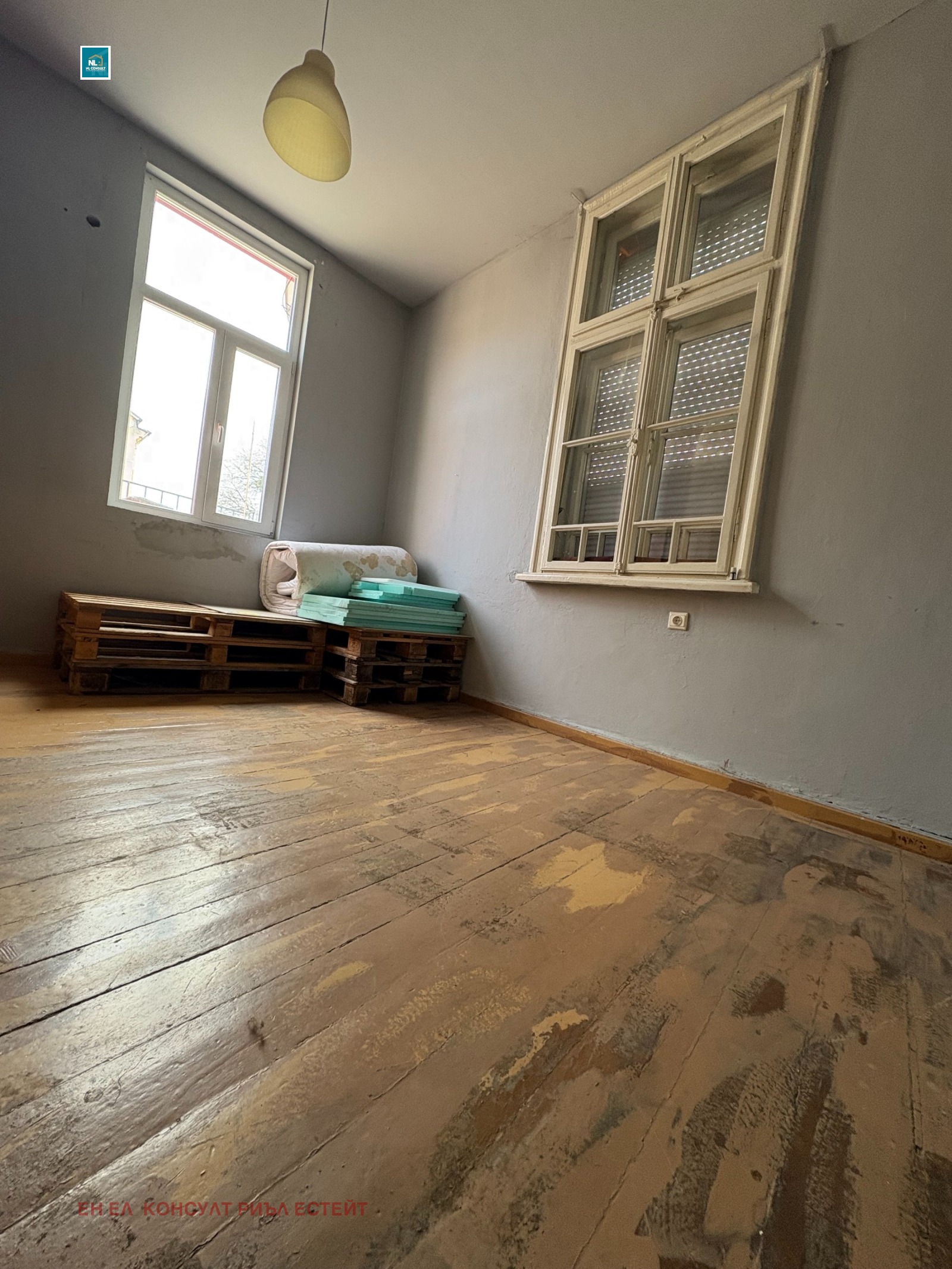 Продава КЪЩА, гр. Пловдив, Център, снимка 2 - Къщи - 54085429