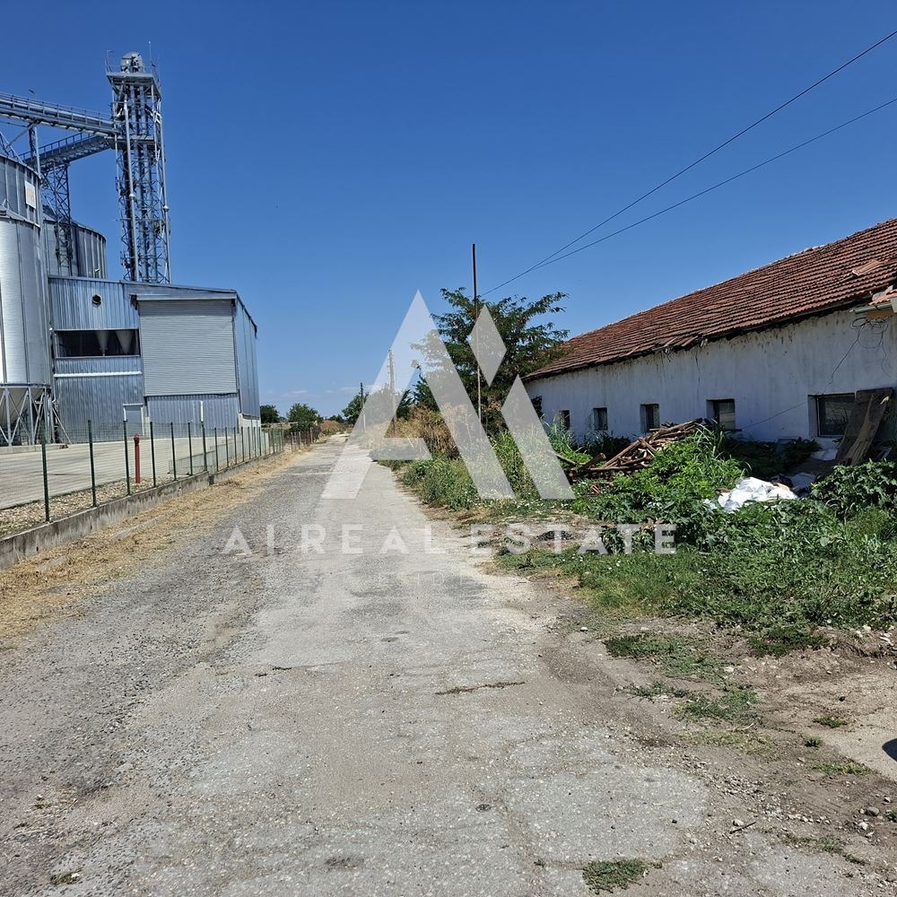 Продава ПРОМ. ПОМЕЩЕНИЕ, гр. Долна Митрополия, област Плевен, снимка 4 - Производствени сгради - 55502705