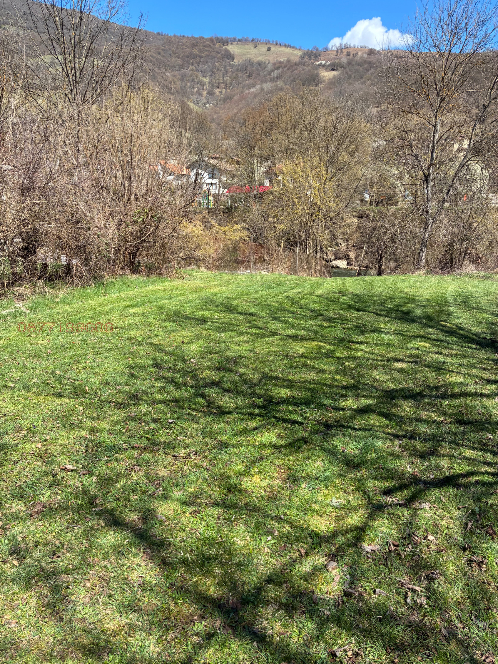 Продава ПАРЦЕЛ, с. Рибарица, област Ловеч