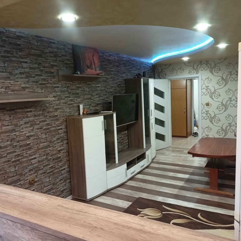 Продава  2-стаен град Стара Загора , Център , 70 кв.м | 74861400 - изображение [3]