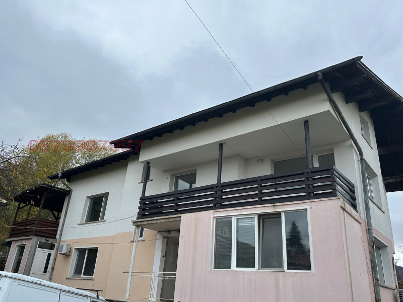 Продава ЕТАЖ ОТ КЪЩА, гр. София, Симеоново, снимка 2 - Етаж от къща - 52732413