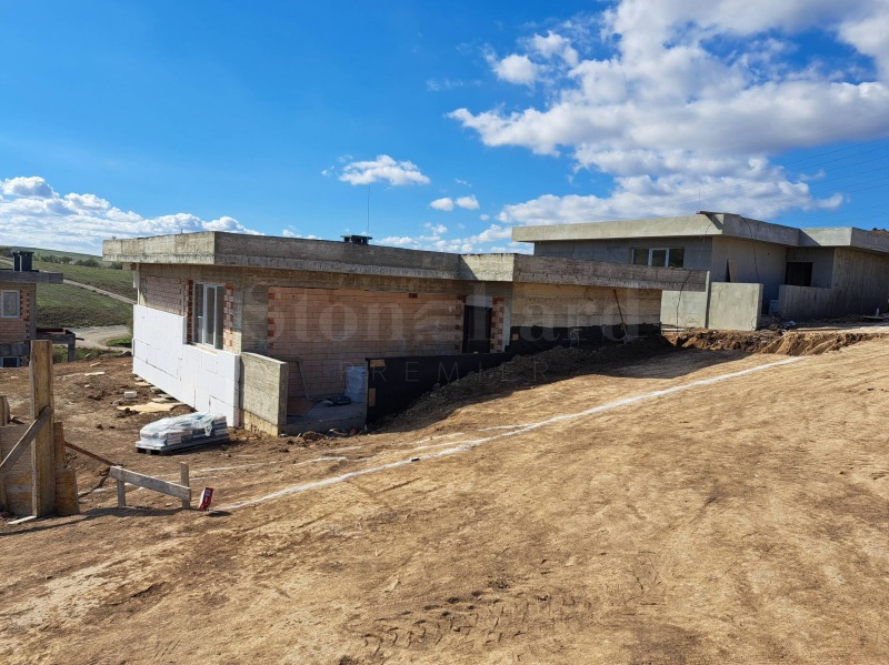 Продава КЪЩА, с. Черни връх, област Бургас, снимка 6 - Къщи - 53134001