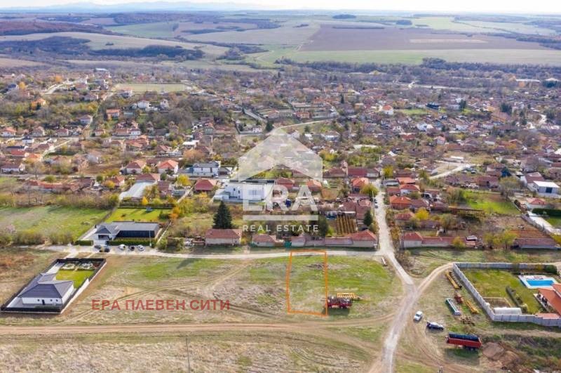 Продава ПАРЦЕЛ, с. Гривица, област Плевен, снимка 2 - Парцели - 52803205