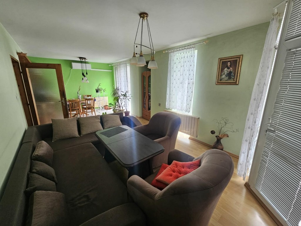 Продава 3-СТАЕН, гр. Кърджали, Център, снимка 2 - Апартаменти - 55745923