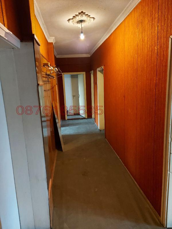 Продава МНОГОСТАЕН, гр. Ловеч, Център, снимка 9 - Апартаменти - 52779825