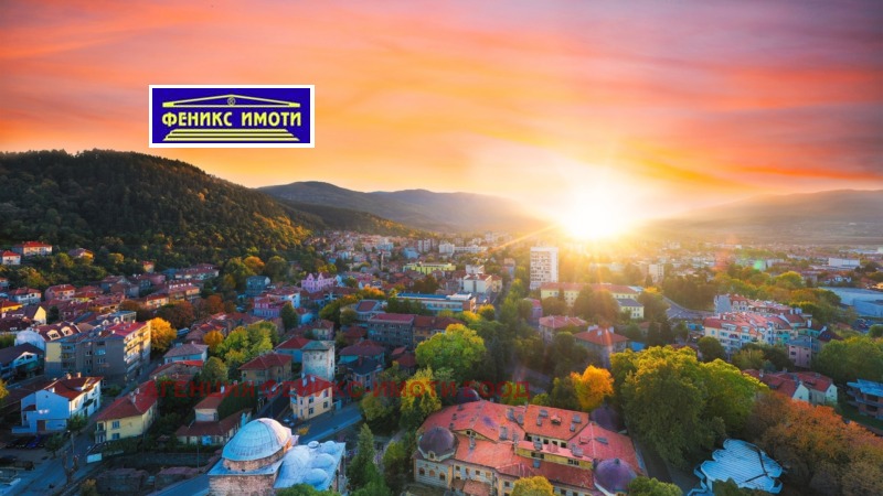 Продава ЕТАЖ ОТ КЪЩА, гр. Кюстендил, Бузлуджа