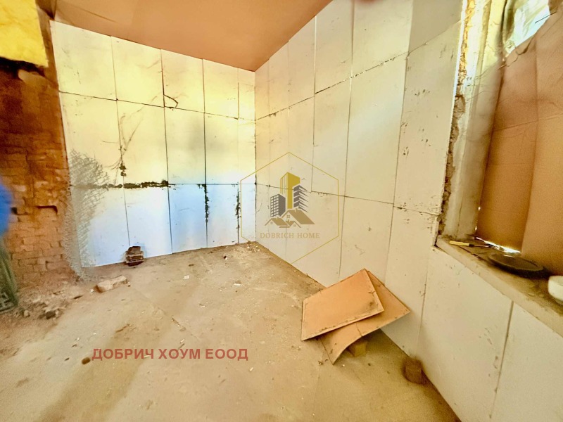 Продава КЪЩА, гр. Добрич, Център, снимка 6 - Къщи - 53043660