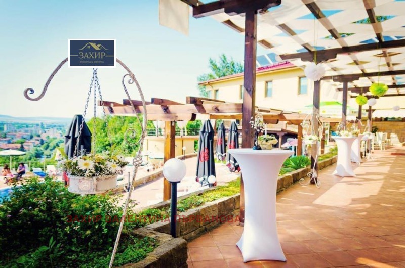 Продава ХОТЕЛ, гр. Ловеч, Вароша