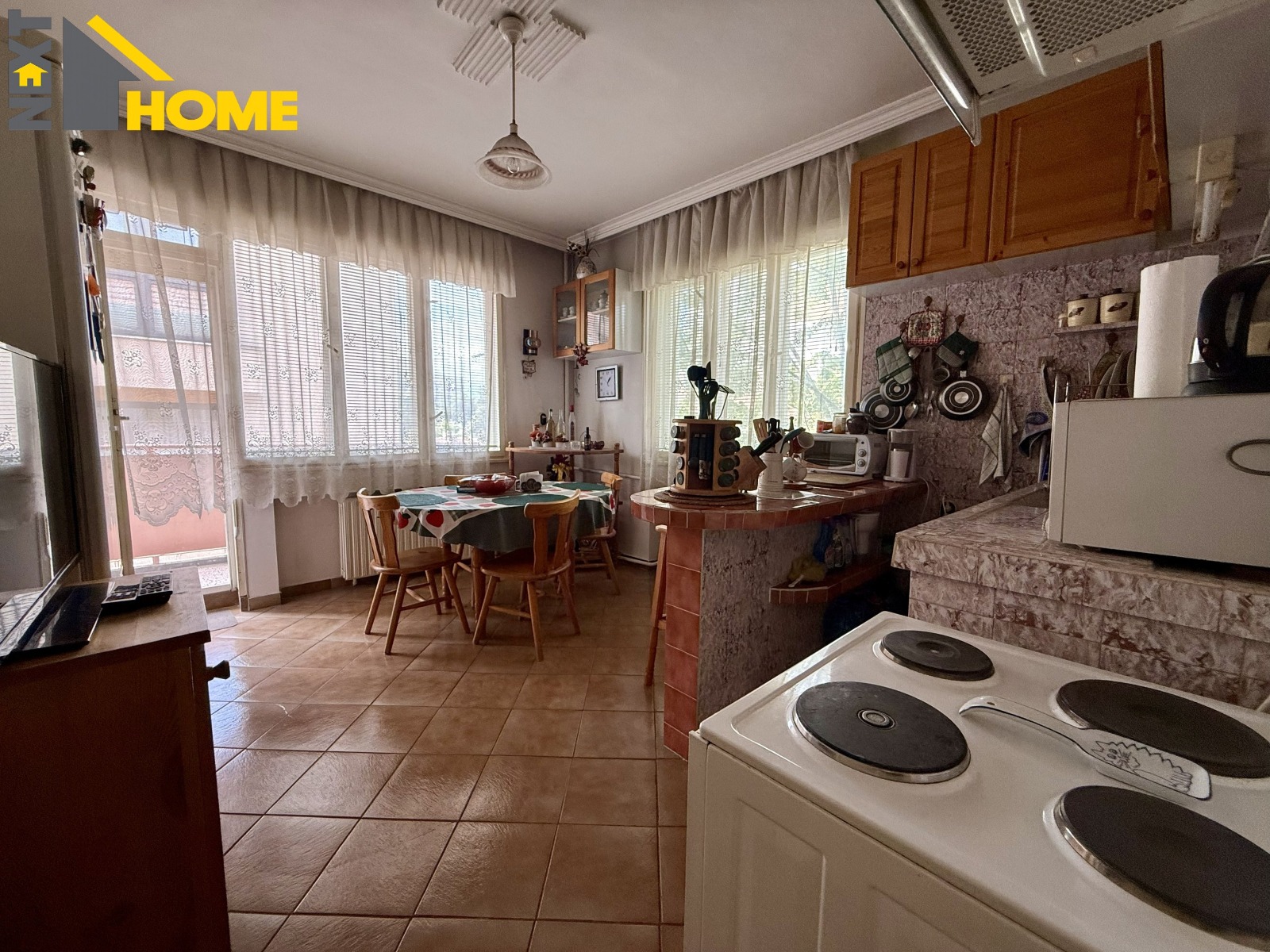 Продава ЕТАЖ ОТ КЪЩА, гр. Пловдив, Център, снимка 13 - Етаж от къща - 54943940
