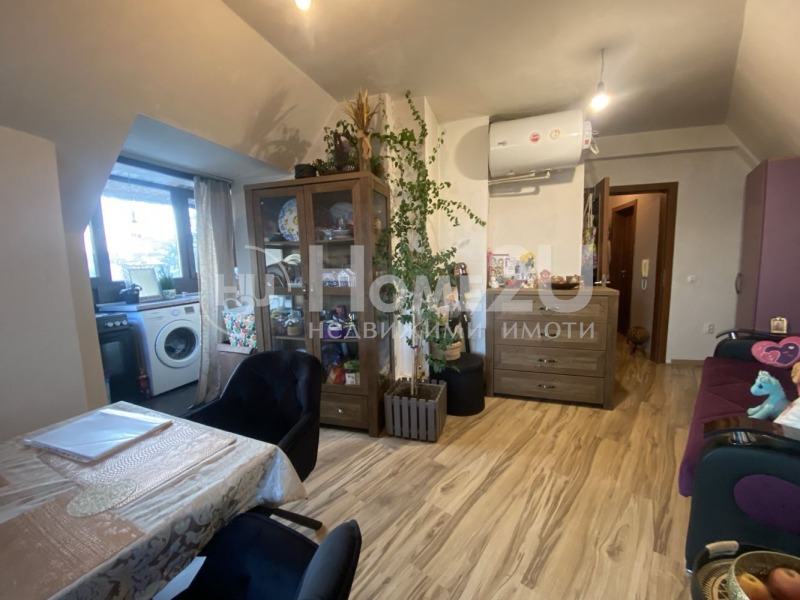 Продава 2-СТАЕН в град Варна, Погреби - 65 кв.м / 108 990 € » 213 165.91 лв., HOME2U