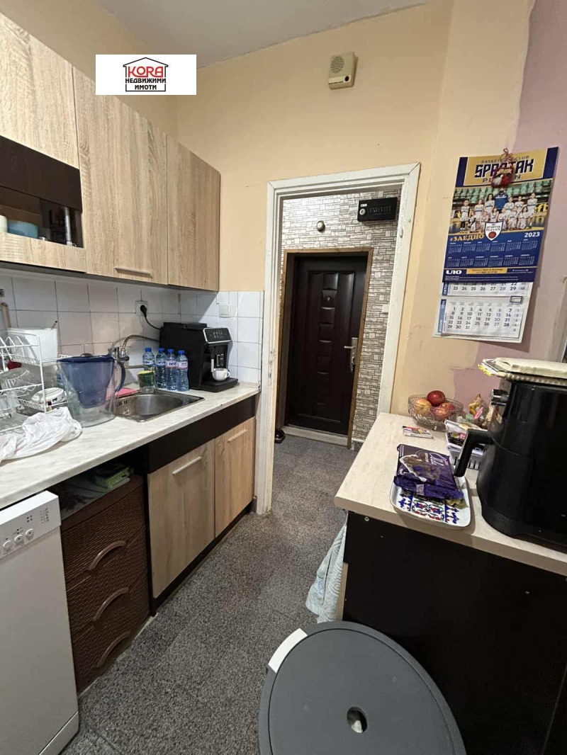 Продава 1-СТАЕН, гр. Плевен, Идеален център, снимка 4 - Апартаменти - 52361350