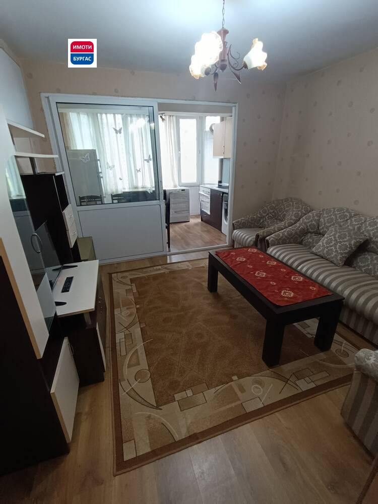 Продава 2-СТАЕН, гр. Бургас, Възраждане, снимка 2 - Апартаменти - 54642739