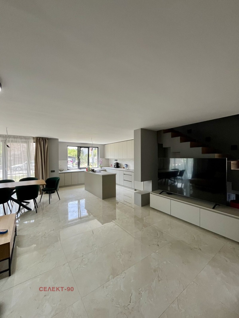 Продава  Къща град Перник , Изток , 200 кв.м | 31727602 - изображение [15]