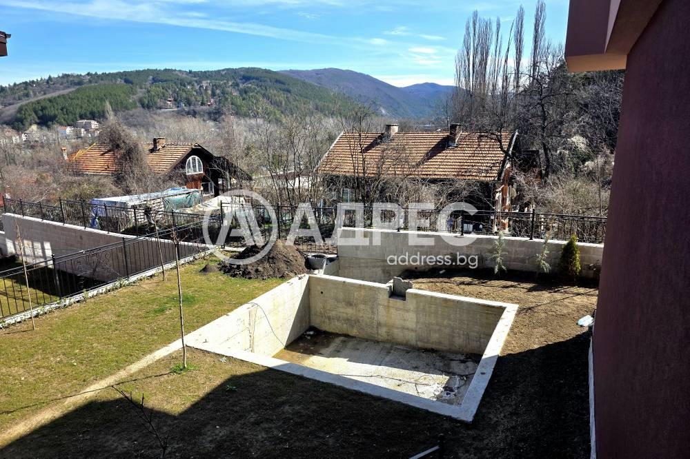 Продава КЪЩА, гр. София, с. Панчарево, снимка 9 - Къщи - 55642645