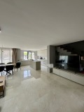 Продава КЪЩА, град Перник, Изток • 399999 € • 32762013 — Holmes.bg